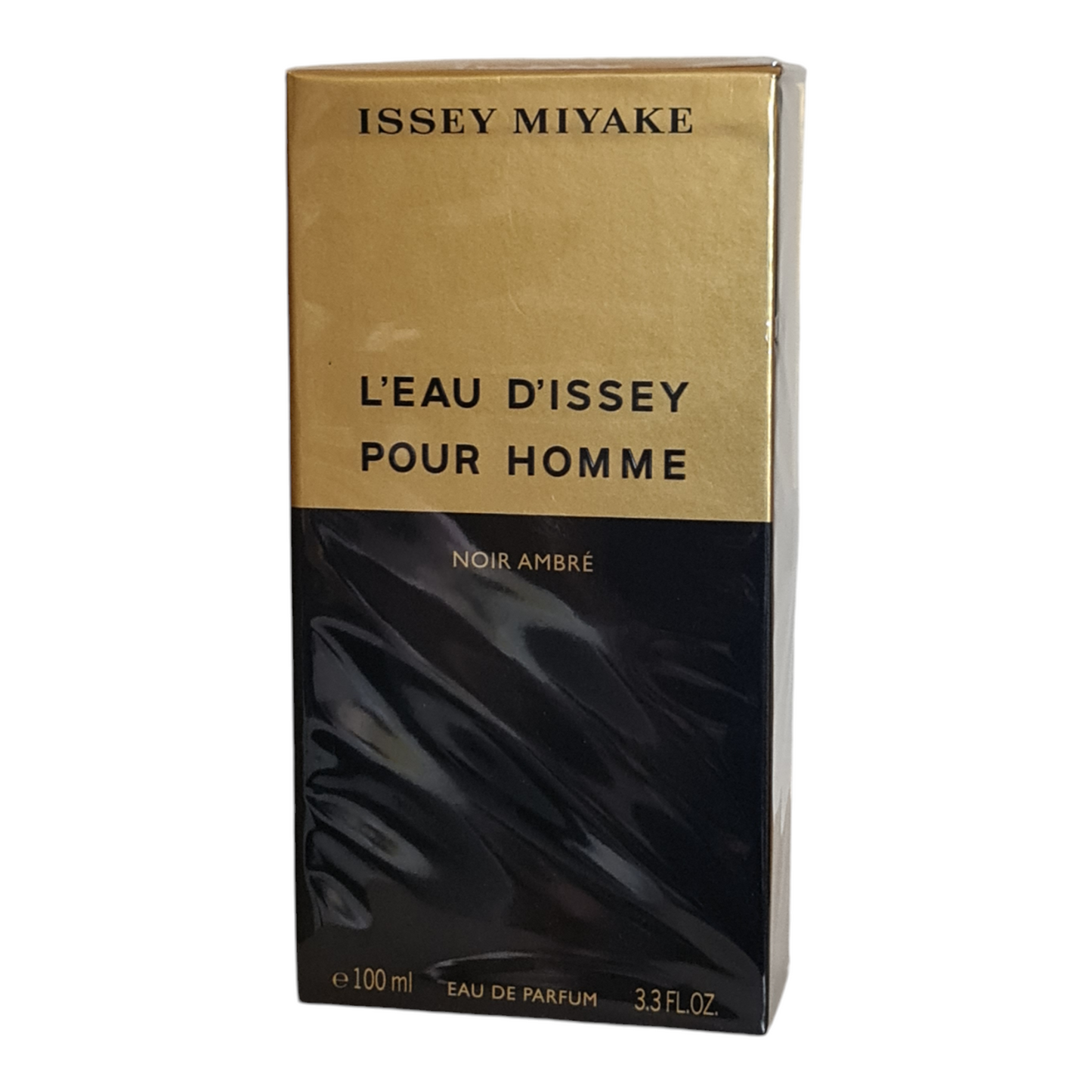 Issey Miyake L'Eau D'Issey Pour Homme Noir Ambre Eau De Parfum 100ml. Angled photo of perfume box.