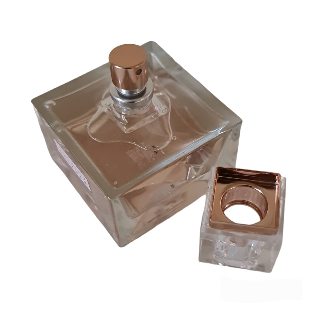 Intimately Beckham Eau de Toilette 50ml. Front showing atomiser photo, perfume, fragrance, scent and cologne.