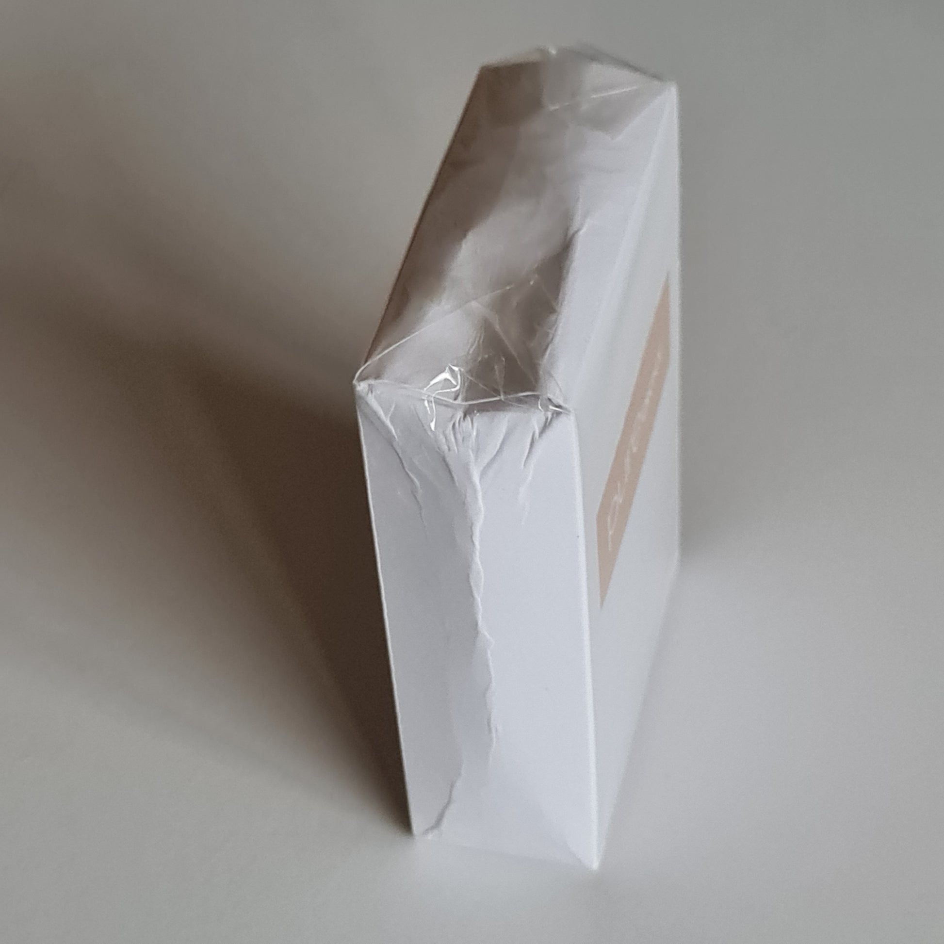 Photo showing side of box.