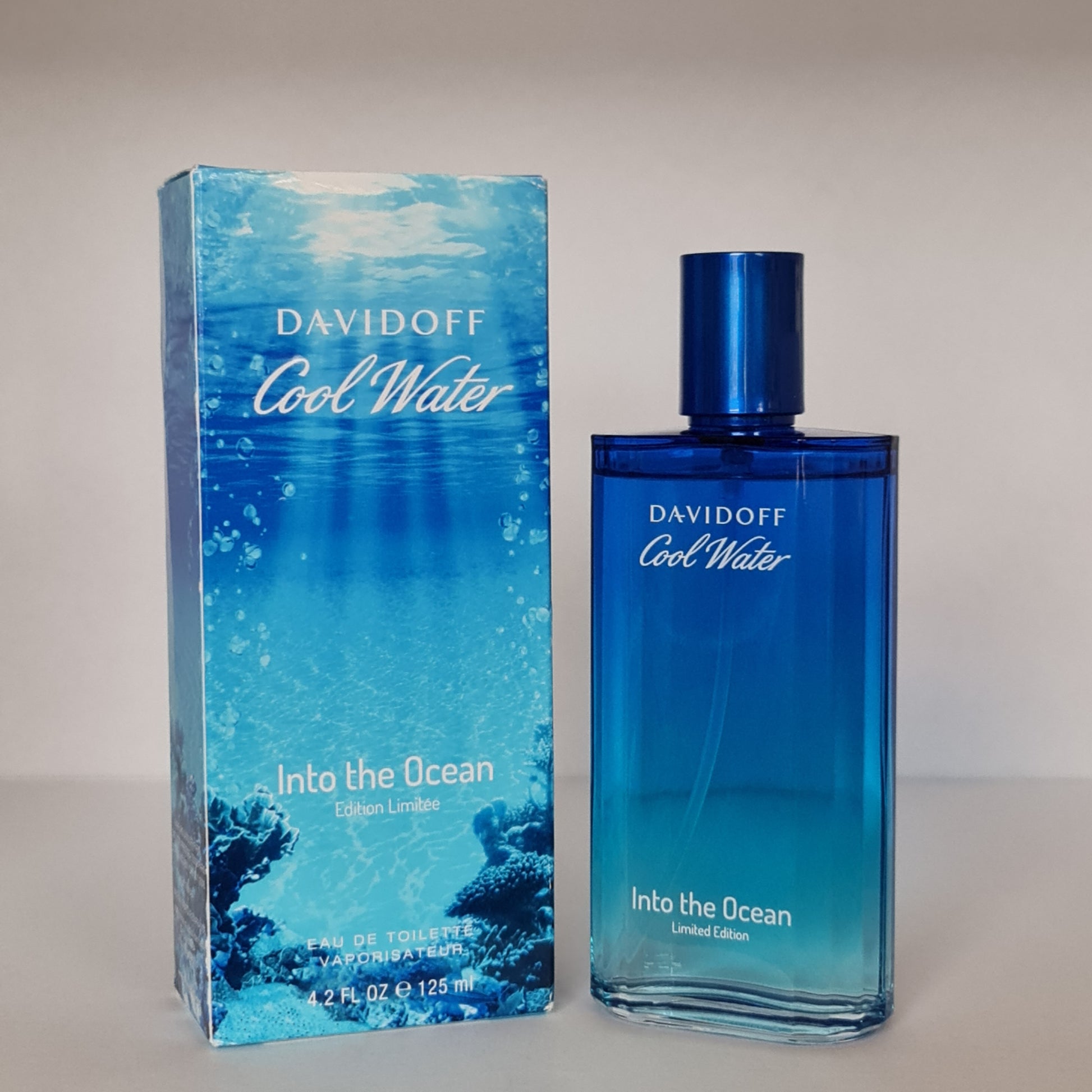 Davidoff Cool Water Into The Ocean Limited Edition Eau de Toilette 100ml. Perfume box and bottle and a angle. 