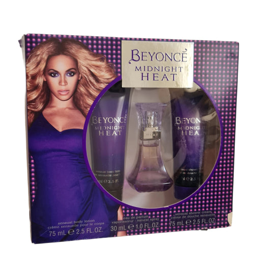 Beyonce Midnight Kissed Eau de Parfum 30ml Gift set. Imperfect Box. See Description. Front angled photo of perfume gift box.