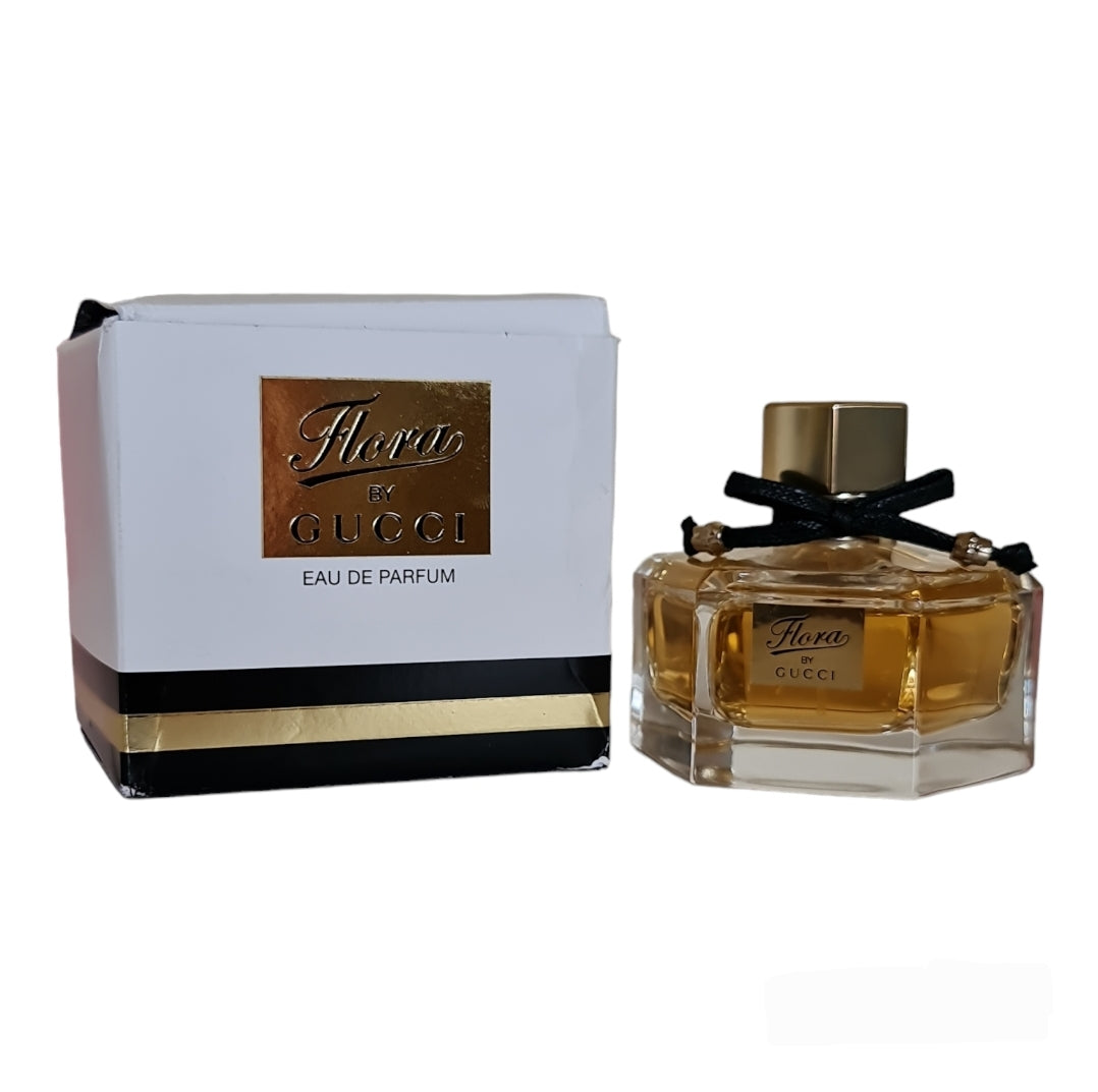 Gucci Flora Eau de Parfum 50ml. Front photo of bottle and box. Perfume, scent, fragrance and cologne.