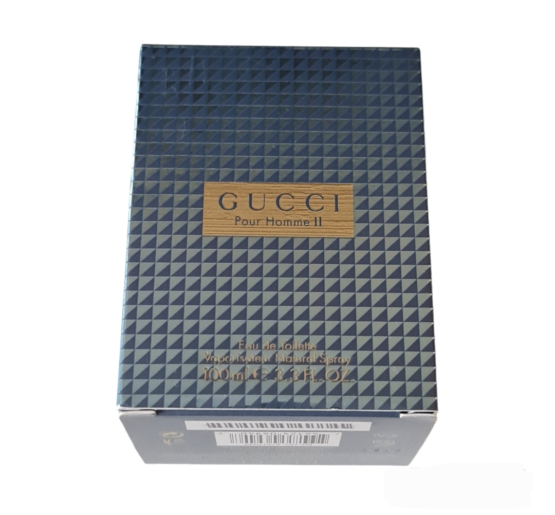 Gucci Pour Homme II (2) Eau De Toilette 100ml. Photo of box lying down.