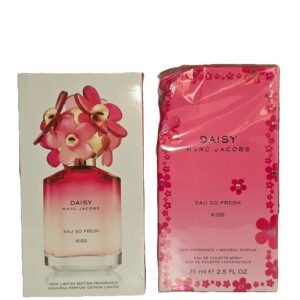 marc jacobs daisy eau so fresh kiss eau de toilette 75ml. Sleeve and box side by side.
