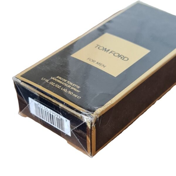 tom ford for men eau de toilette 50ml. Photo showing damage to one corner of fragrance box.