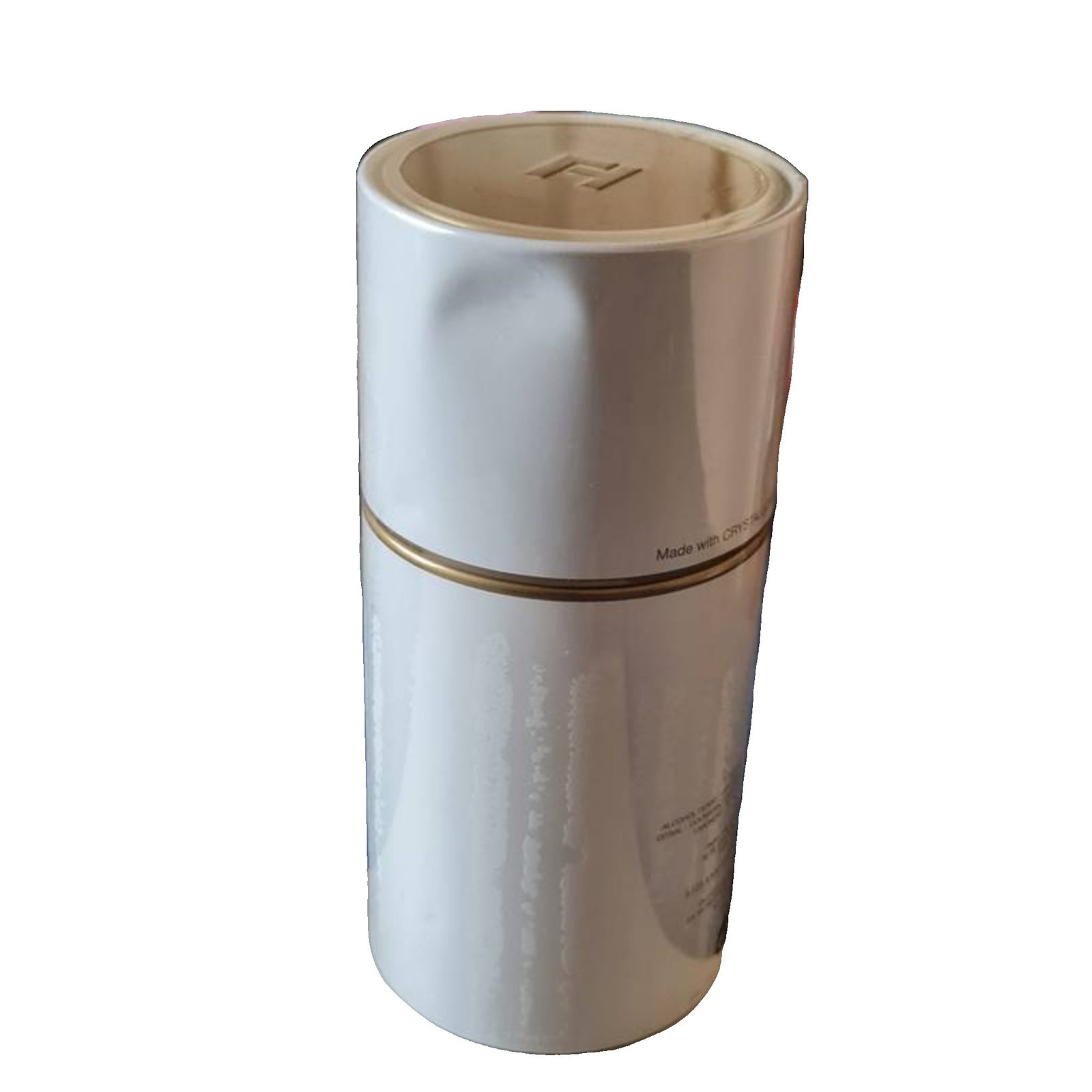 ted lapidus white soul eau de parfum100ml. ted lapidus white soul eau de parfum100ml. Photo showing dent.