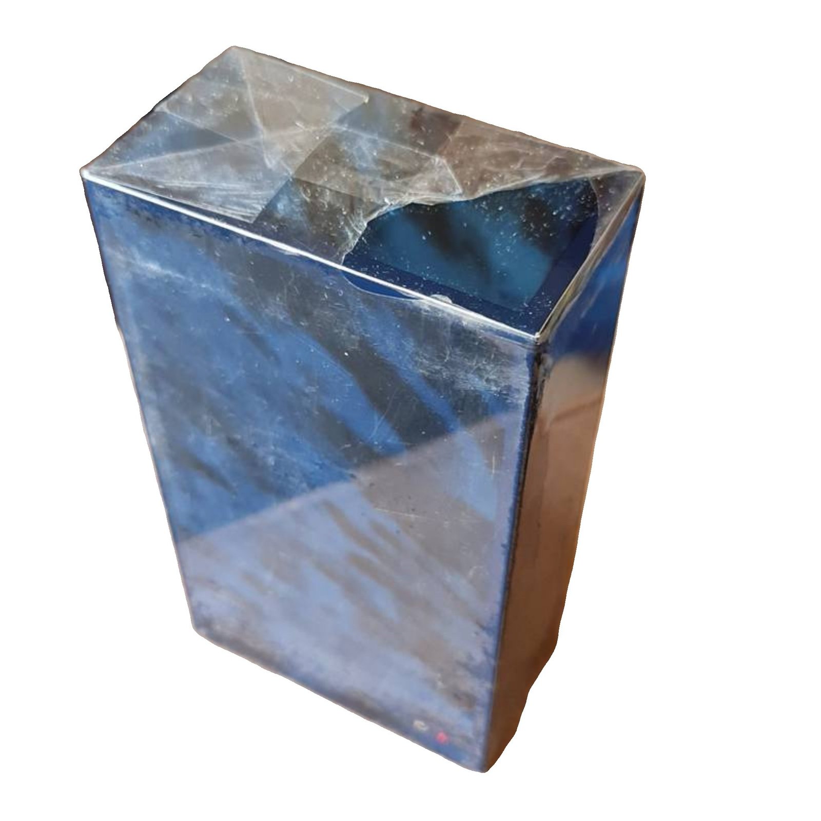 Aramis Adventurer Eau de Toilette 240ml aramis adventurer eau de toilette 240ml. Phot showing tear on cellophane top of box.