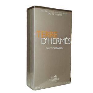 terre d'hermes eau tres fraiche 125ml. Front photo showing graphics on the box.