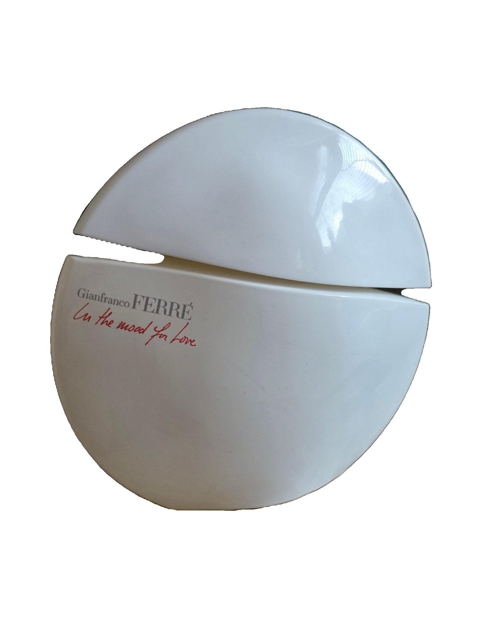 Gianfranco Ferre In The Mood For Love Eau De Parfum 100ml gianfranco ferre in the mood for love eau de parfum 100ml. Photo showing white bottle.