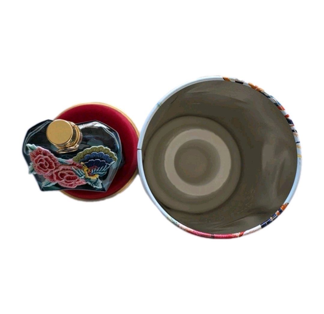 jean paul la belle fleur terrible eau de parfum 100ml jean paul la belle fleur terrible eau de parfum 100ml. Bird's eye view.