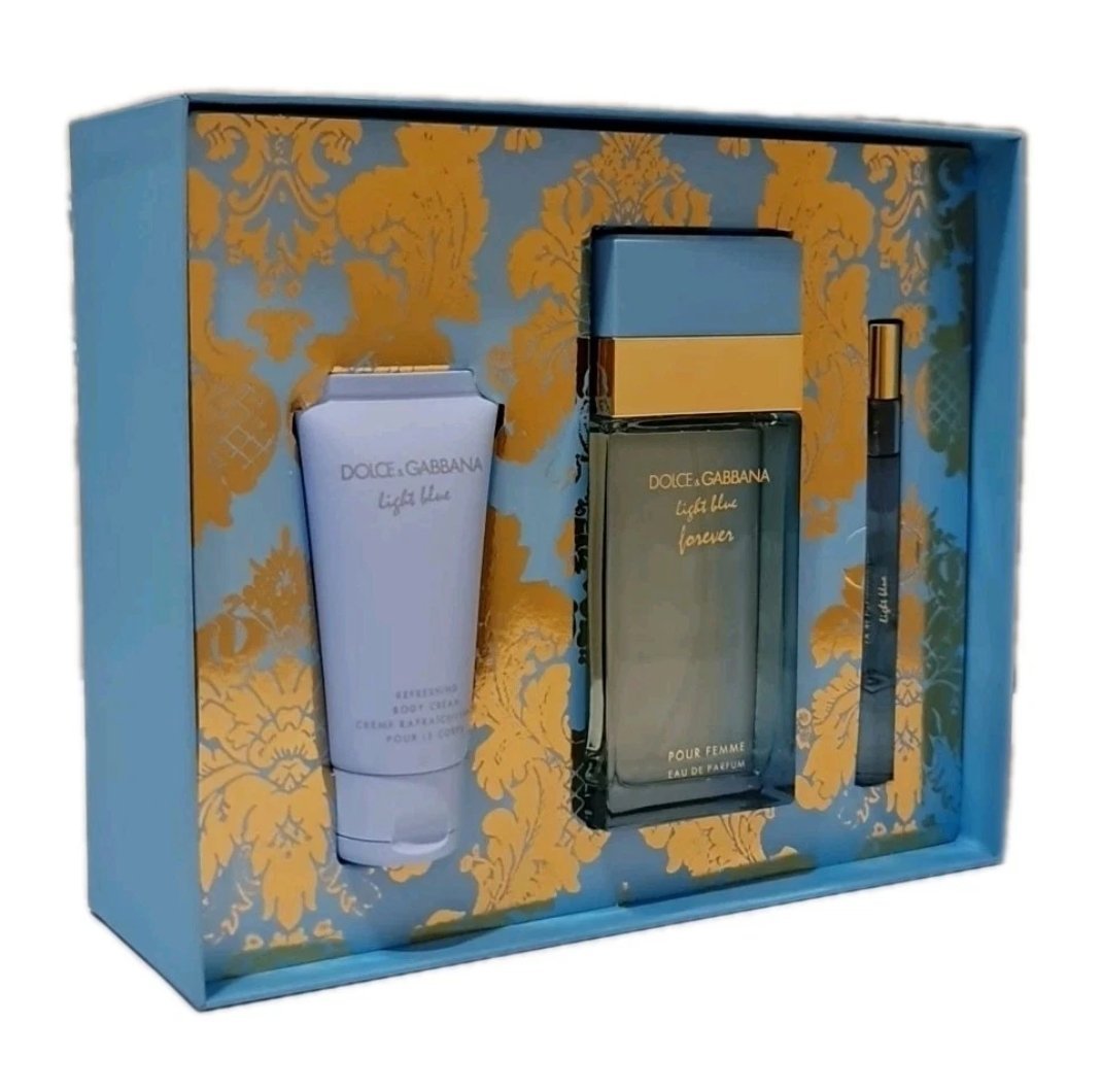 Dolce & Gabbana Light Blue Forever Eau de Parfum 100ml Gift Set Dolce & Gabbana Light Blue Forever Eau de Parfum 100ml Gift Set. Second photo of front of gift box.