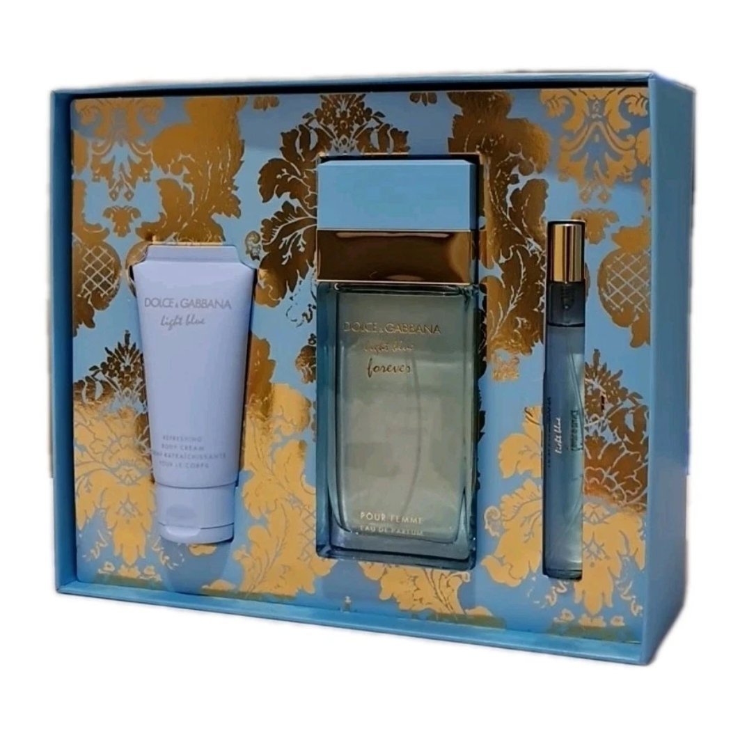Dolce & Gabbana Light Blue Forever Eau de Parfum 100ml Gift Set Dolce & Gabbana Light Blue Forever Eau de Parfum 100ml Gift Set. Front angled of perfume gift box.